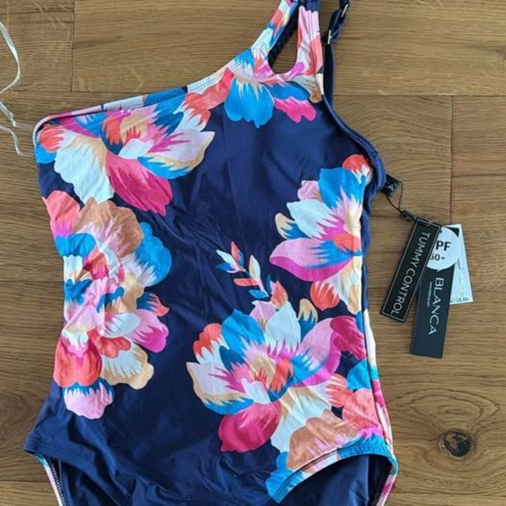 Brand new! La Blanca One-Shoulder Floral Swimsuit